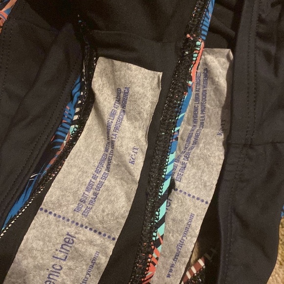 Carve Designs Catalina Bikini Bottom NWOT Black Palm - Picture 6 of 8